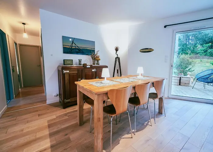 Chic Retreat By The Dunes *